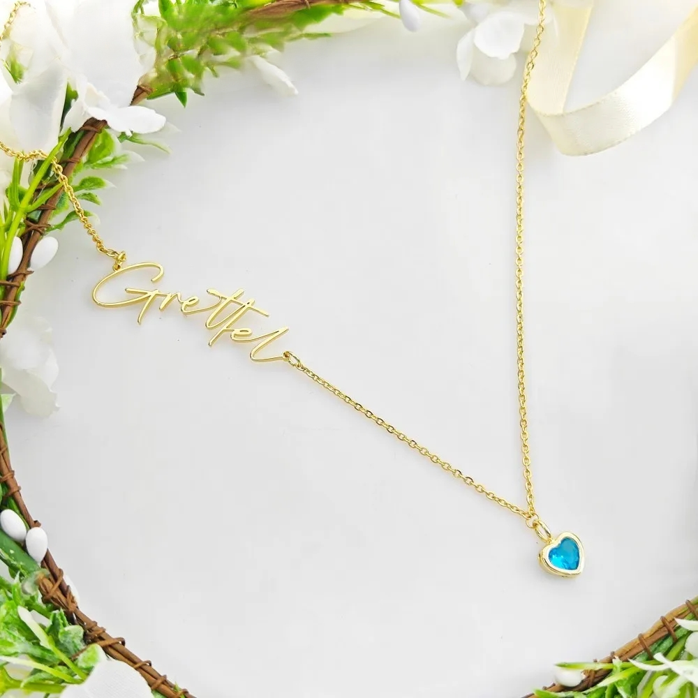 Side Note Treasure Drop Name Necklace