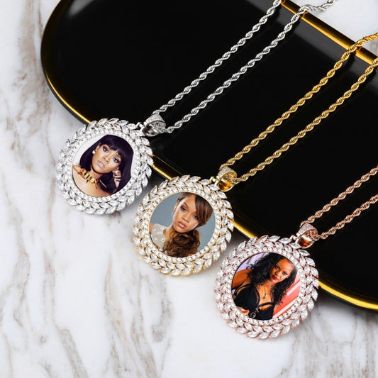 Custom photo round medallion necklace with personalized photo engraving, gold or silver finish – Queendom Treasurez.