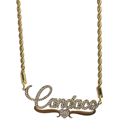 Collar con nombre personalizado de cristal