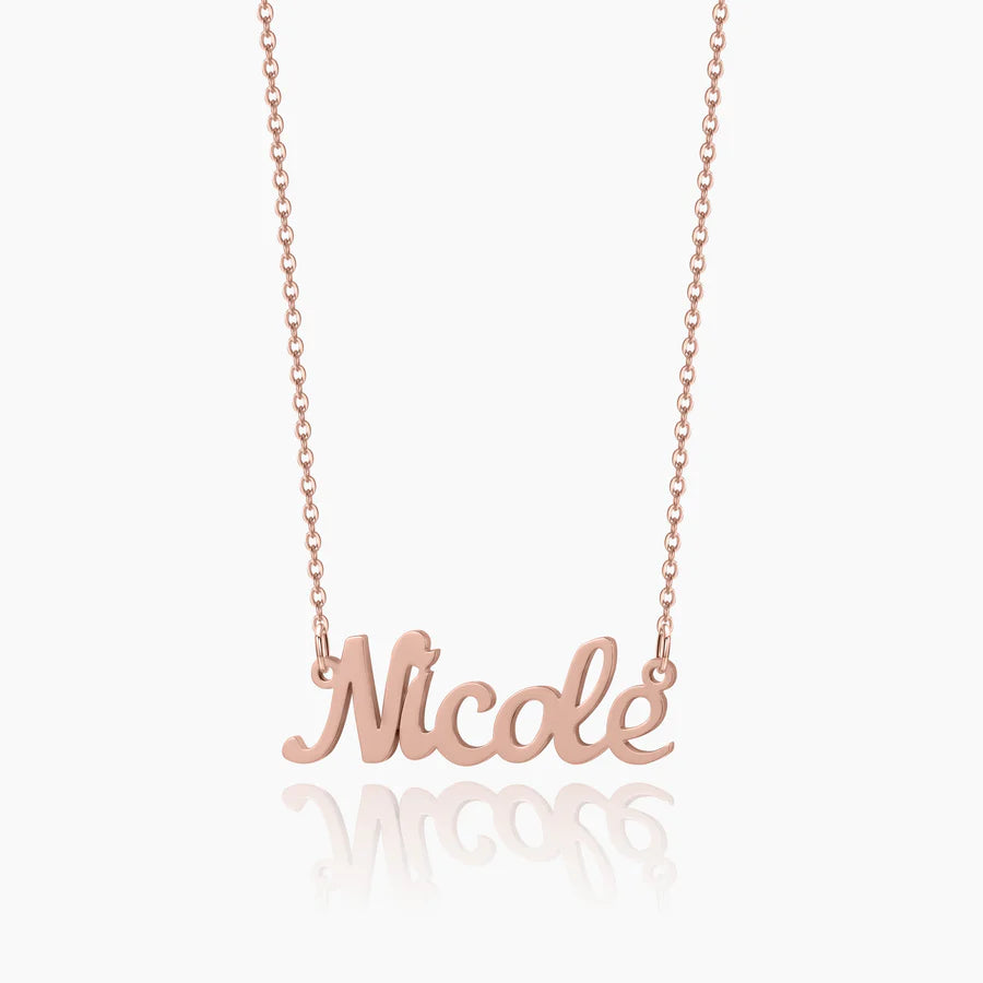 Dainty custom name necklace with personalized engraving, minimalist design in gold or silver – Queendom Treasurez.