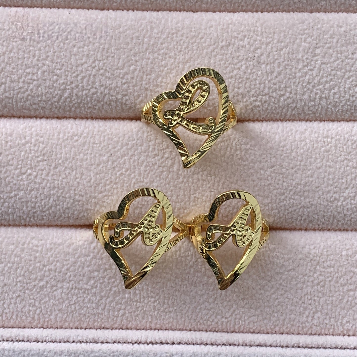Custom 3D Heart Letter Ring - Queendom Treasurez 