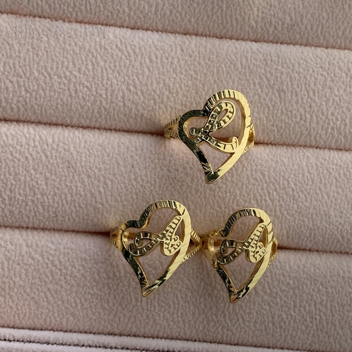 Custom 3D Heart Letter Ring - Queendom Treasurez 