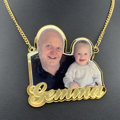 Custom acrylic photo nameplate necklace with personalized photo and name, combining style and sentimentality - Queendom Treasurez